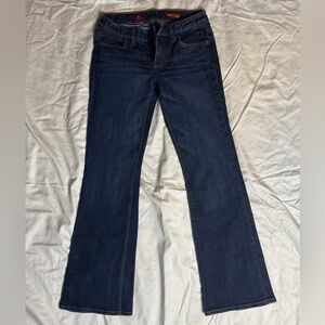 NWOT Express Dark Blue Mia Bootleg Jeans.  Womens size 2s